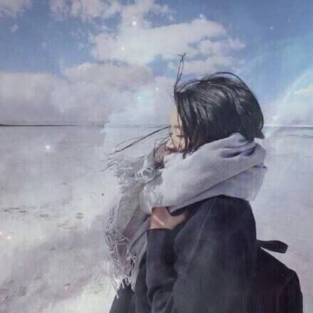 何必念念不忘，是嫌他不夠殘忍，還是怪自己不夠愚蠢
