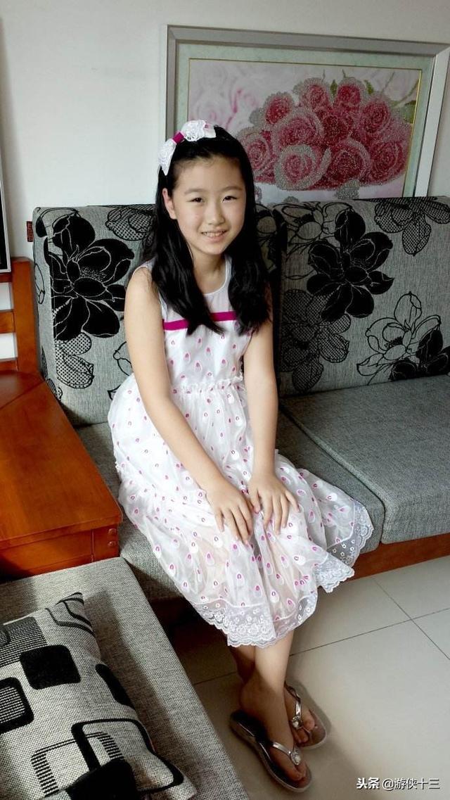 女兒肚子疼看病，大夫不讓俺進，聽到女兒尖叫聲，俺撲進去癱軟了