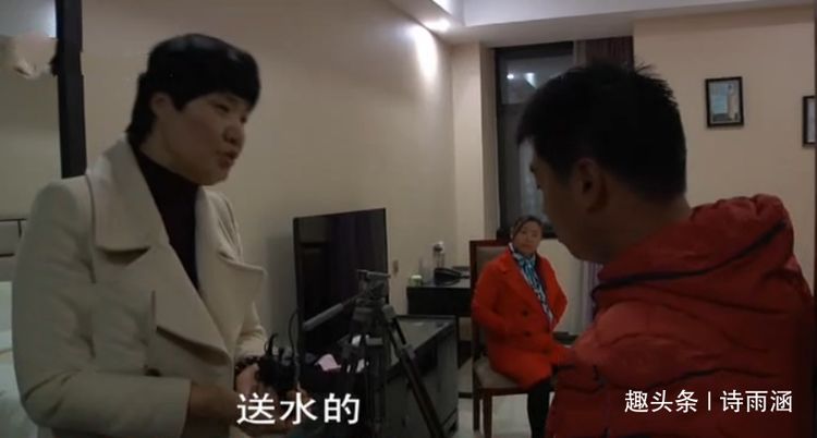 新婚一個月女子就起訴離婚，丈夫苦苦哀求，婆婆：廟太小容不下