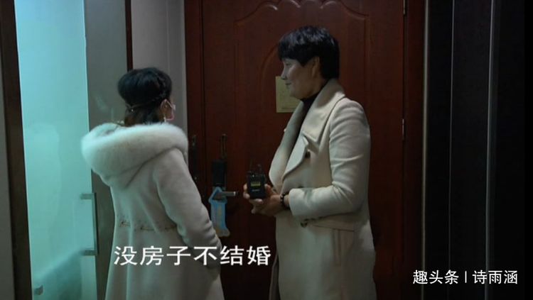 新婚一個月女子就起訴離婚，丈夫苦苦哀求，婆婆：廟太小容不下