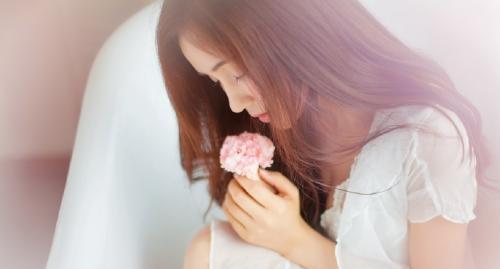 婆婆生病我把她接來我家，鄰居說一句戲言，我的婚姻結束