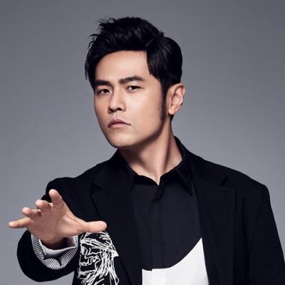 周傑倫驚喜曬兒子合影，娛樂圈的男神們都默契化身女兒奴了！
