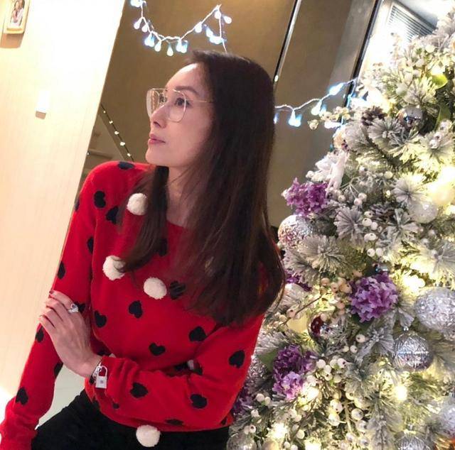 48歲郭可盈曬與林文龍合照，兩人因戲生情相戀23年，女兒繼承美貌