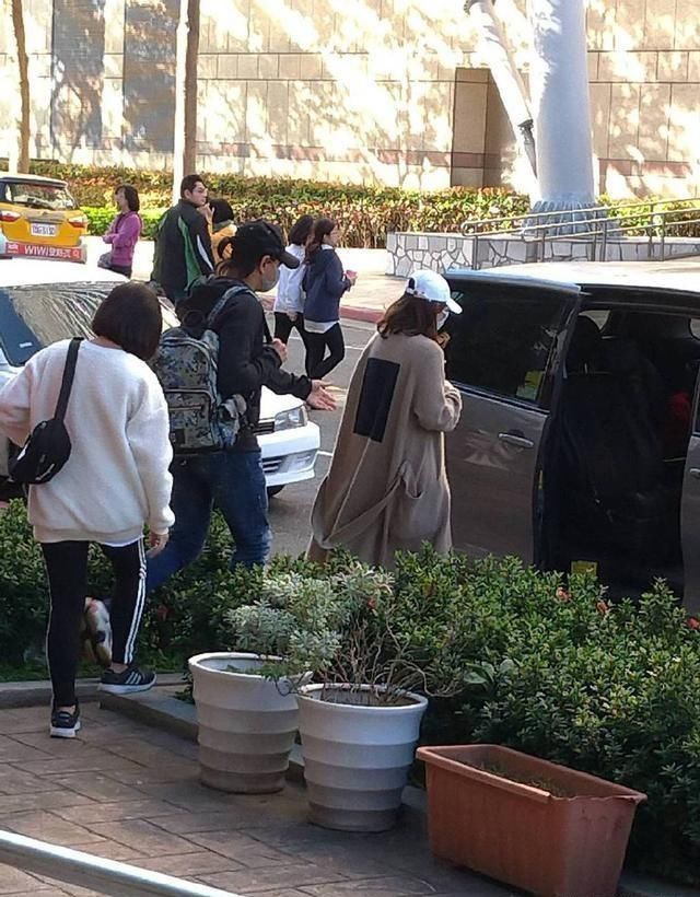 劉詩詩孕後首現身！是個男孩！隱瞞9年，吳奇隆終於說出離婚真相!