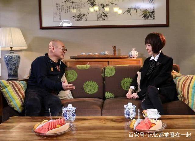 李連杰兩個女兒近照曝光，長成這模樣，網友：比成龍女兒強太多！