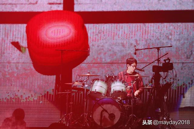 「五月天」五月天陪你跨年！10天10場壓軸加班！2019年還要一起走