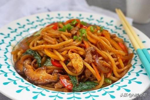 清爽可口的豆芽怎麼做好吃？這16種家常豆芽做法，好吃做法又簡單