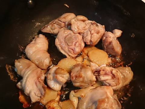阿嬤的私房味麻油雞，飯店都不一定做得出來的好味道，鮮美好吃，強身健體！