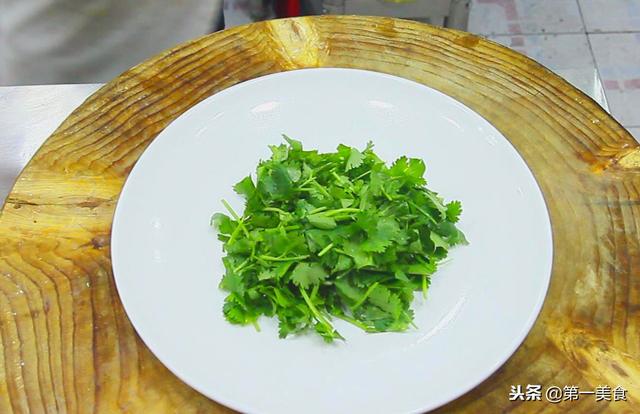 想吃烤肉別買了，大廚教你在家做，只要家裡有瘦肉，想吃隨時做