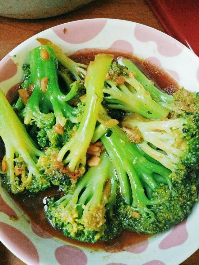 教你用蚝油炒出8樣素菜，簡單易學營養健康，飯店美味輕鬆做！