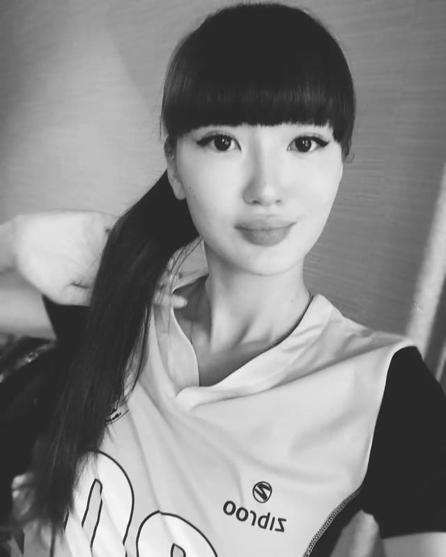 4年前驚艷世界的第一美少女，現在怎麼成了這個樣子 