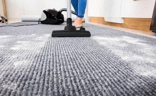 為啥有錢人喜歡在家裡鋪「地毯」？內行人透露：不只是因為好看