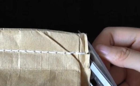 大米袋難拆開？只需記住1句「秘訣」，3秒就能拆開，太實用了