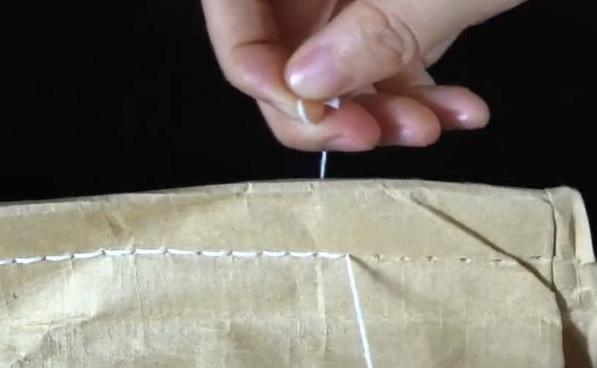 大米袋難拆開？只需記住1句「秘訣」，3秒就能拆開，太實用了