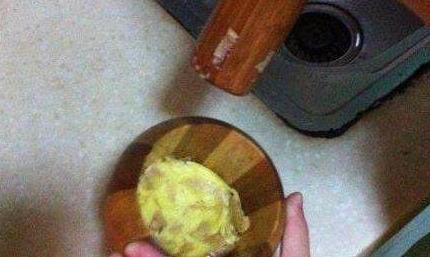 小蘇打裹上生薑，沒人知道這有什麼用，好好學學會解決家裡的【大問題】 