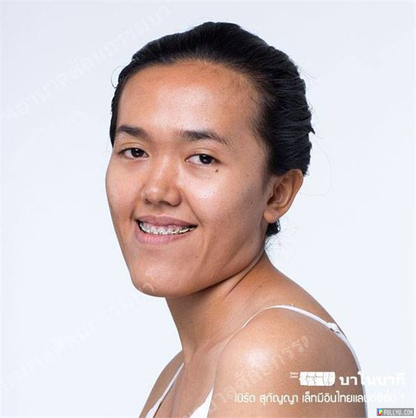 泰國整容真人秀醜女哭訴只想變正常人，改造完變「混血感天菜正妹」網友驚呆！