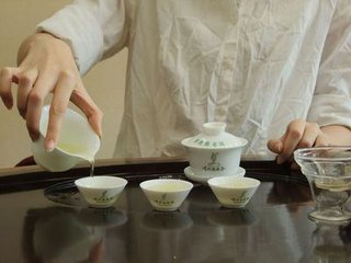 超神奇！經常喝酒、黑眼圈、指甲有條紋的人肝不好？經常喝這個【 解鬱茶】，肝病一星期見效！