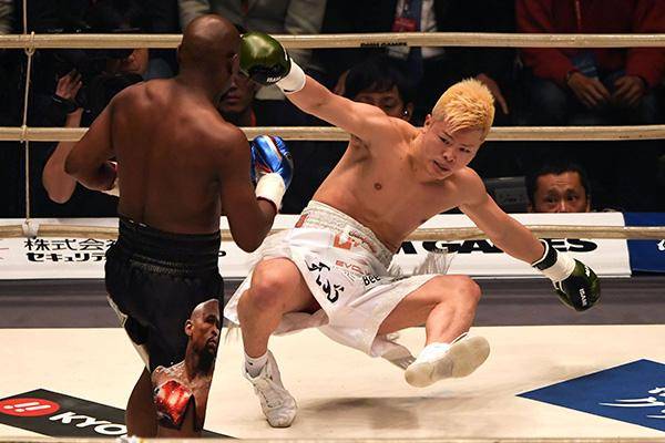 兩分鐘擊倒日本格鬥神童三次，梅威瑟這千萬美元賺得太容易了