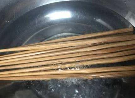洗完筷子頭朝上還是頭朝下？聰明人都知道，後悔我家做錯了