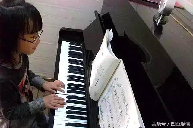 娘家拆遷我媽瞞我給哥哥房，看到滿地的行李，我哭出了聲