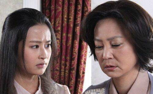  二胎又生女兒婆婆卻把家產都給了我，聽了鄰居說的話，才知自己傻