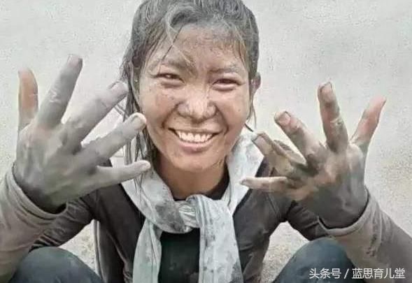網紅「水泥姐」人設崩塌，真實身份令人氣憤不已，網友：封殺！
