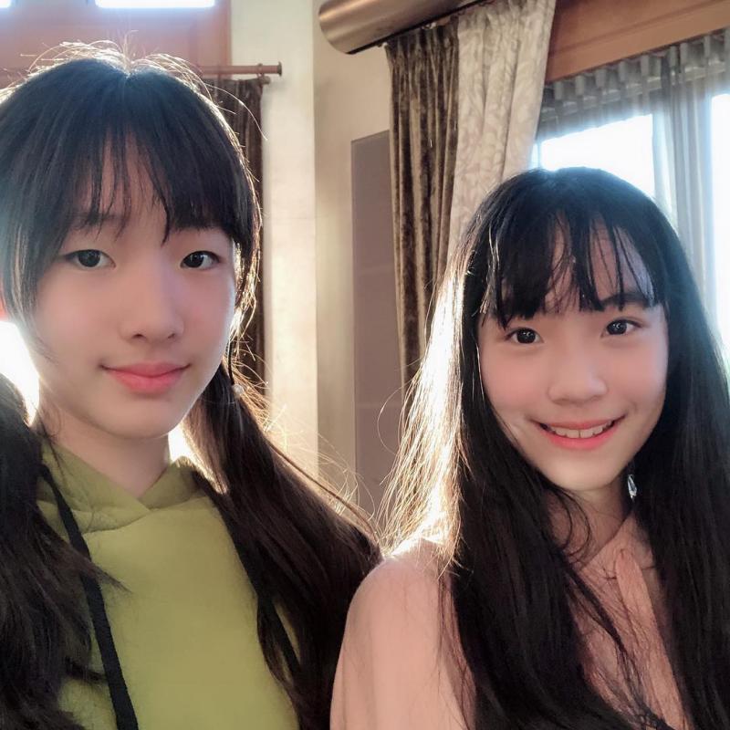美到不可思議！小S三個女兒越大越漂亮❤個個都是高級名模臉！網民：誰還敢說她們丑？！