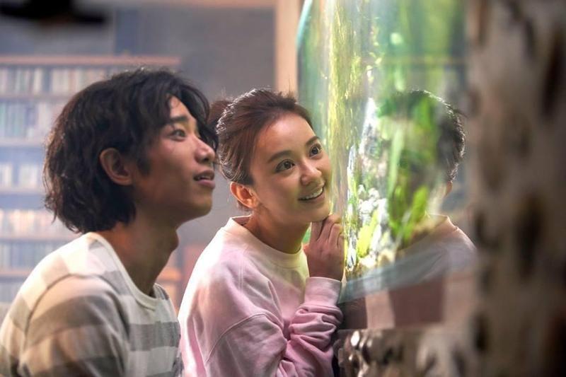 看《比悲傷》哭不出來絕對不是你冷血！女主太渣、男主太廢、牙醫超綠！擠不出眼淚的你肯定很Agree！