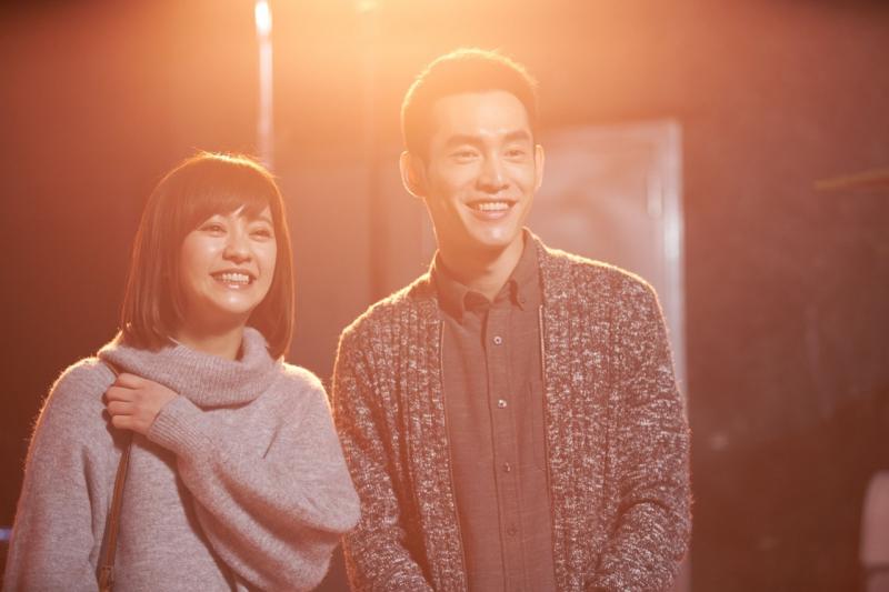 看《比悲傷》哭不出來絕對不是你冷血！女主太渣、男主太廢、牙醫超綠！擠不出眼淚的你肯定很Agree！