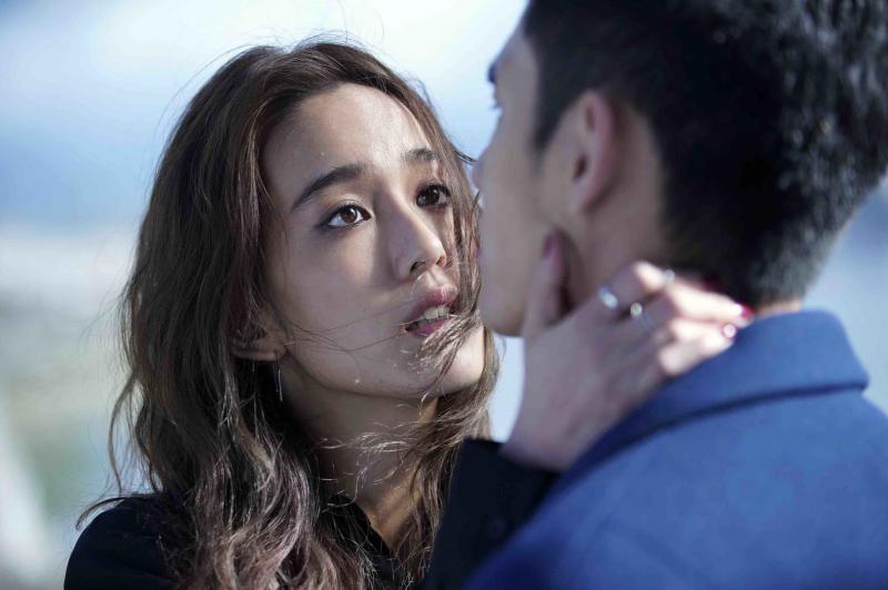 看《比悲傷》哭不出來絕對不是你冷血！女主太渣、男主太廢、牙醫超綠！擠不出眼淚的你肯定很Agree！