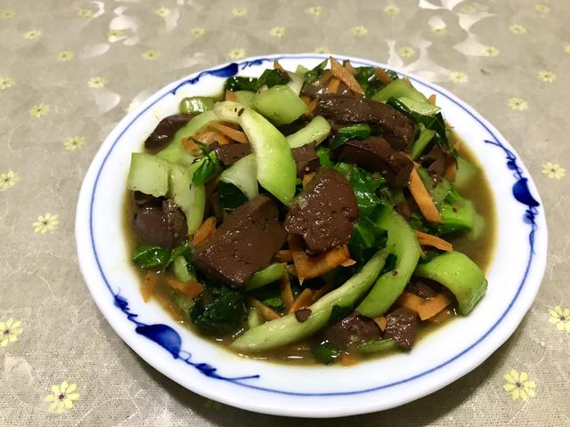 殺豬飯怎麼少得了豬血，這20種豬血的做法，留著過年回老家用得著