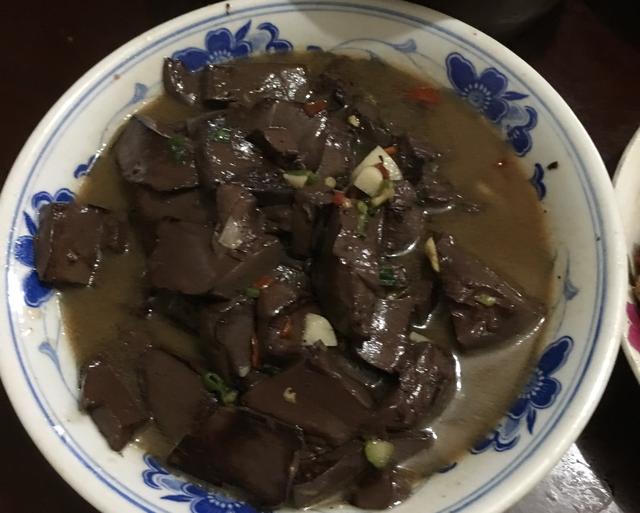 殺豬飯怎麼少得了豬血，這20種豬血的做法，留著過年回老家用得著