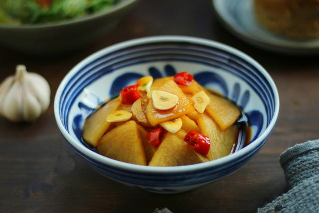 現吃現做的開胃酸甜醃蘿蔔，一點鹽都不加，好吃更健康，老少皆宜！
