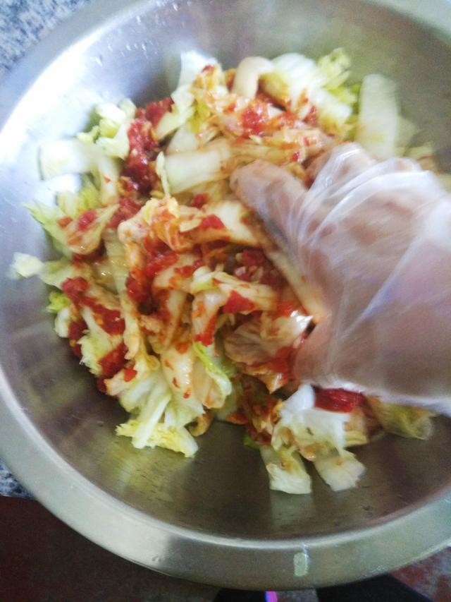 懶人版辣白菜做法，婆婆用了幾十年的老方子，簡單快速，酸辣爽脆，十分開胃！
