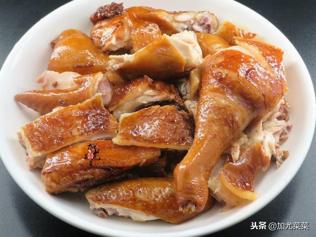 廣東媳婦教你醬油雞正宗做法，半碗醬油搞定，皮香肉滑，簡單易學