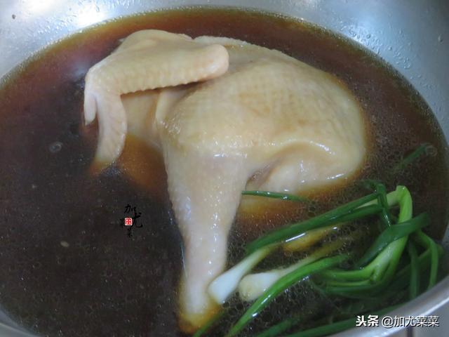 廣東媳婦教你醬油雞正宗做法，半碗醬油搞定，皮香肉滑，簡單易學