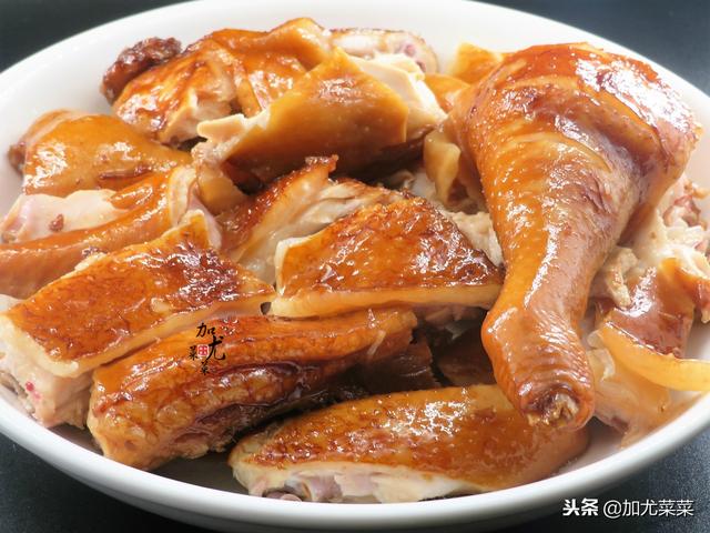 廣東媳婦教你醬油雞正宗做法，半碗醬油搞定，皮香肉滑，簡單易學