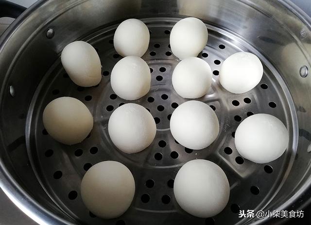教你做手工饅頭，掌握了2個訣竅，不塌陷，不變形，暄軟有嚼勁