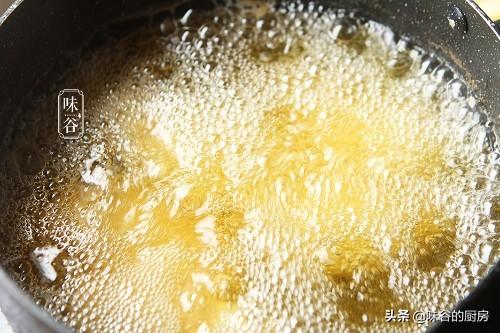 雞翅換個花樣，加它這樣炒，外焦里嫩，噴香下飯，上桌就搶光