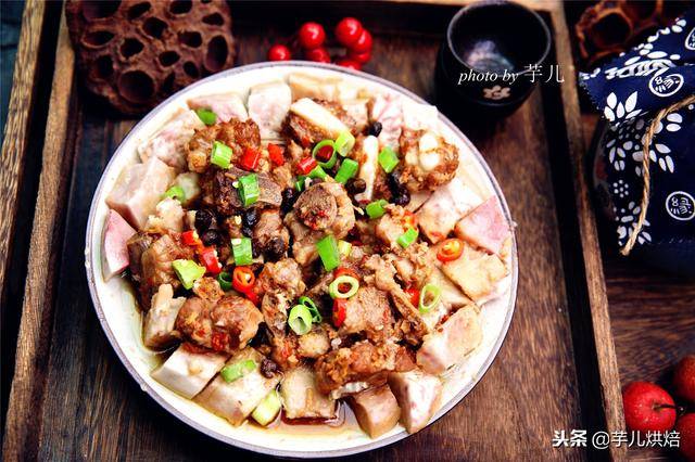 芋頭蒸排骨這麼做，麻辣鮮香，軟糯入味，全家都愛吃，秘訣很簡單