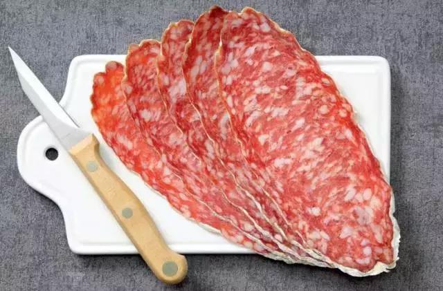 香腸原來還有這麼多種類，之前以為都叫「火腿腸」！