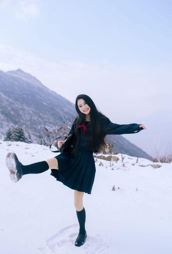 下雪拍照必備！10個pose教你擺脫鏡頭尷尬癌！