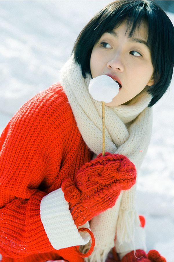 下雪拍照必備！10個pose教你擺脫鏡頭尷尬癌！