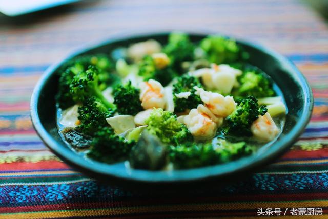 好多人都不愛吃西蘭花，是你做的不對，按這方法做，一鍋都不夠吃