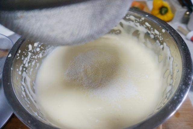 電飯鍋蒸蛋糕，簡單省事，蓬鬆好吃，多吃也不上火