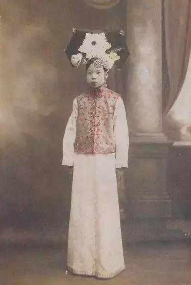 歷史上最牛清潔工，娶了溥儀的老婆，臨終遺言曝光，看完讓人哭笑不得！