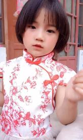 午睡奶奶開了一下空調，3歲美貌小女孩變成紗布人，女孩總和爸爸說：爸爸，我疼...打工父母傷心欲絕