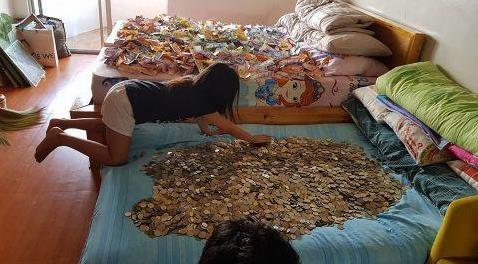 有錢任性，臺灣夫妻倆一年省下來的零花錢竟「堆積如山」, 像垃圾一樣