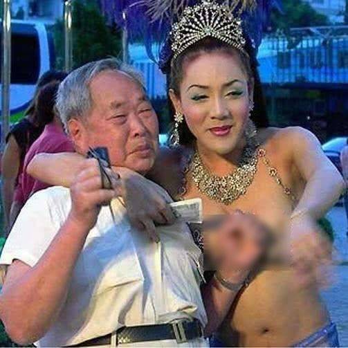 導遊再三告誡，在泰國旅遊，男人不要和主動靠近的人妖做這種事！