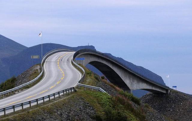 世界上危險的10條道路，老司機都怕開過一個算你厲害 -